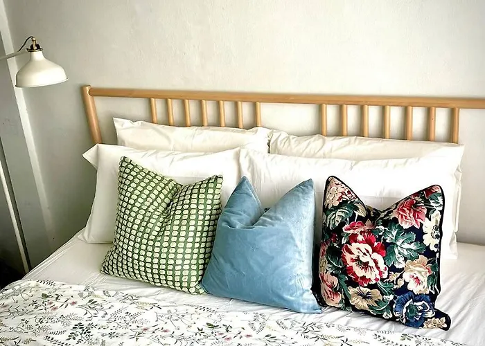 Artwork House Good Cozy *